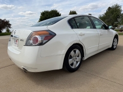 Used 2007  Nissan Altima 4d Sedan SL 2&period;5L at Rooster Auto Sales near Vinton&comma; IA