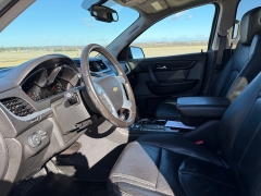 Used 2015  Chevrolet Traverse 4d SUV AWD LT2 at Rooster Auto Sales near Vinton&comma; IA