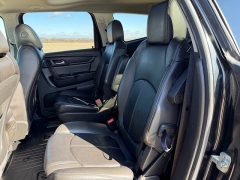 Used 2015  Chevrolet Traverse 4d SUV AWD LT2 at Rooster Auto Sales near Vinton&comma; IA