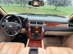 Used 2008  Chevrolet Tahoe 4d SUV 4WD LTZ at Rooster Auto Sales near Vinton&comma; IA