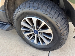 Used 2015  Ford Expedition EL 4d SUV 4WD XLT at Rooster Auto Sales near Vinton&comma; IA