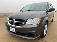 Used 2015  Dodge Grand Caravan 4d Wagon SXT at Rooster Auto Sales near Vinton&comma; IA