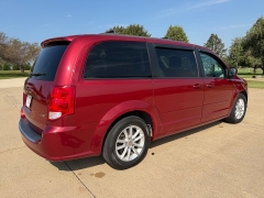 Used 2014  Dodge Grand Caravan 4d Wagon SXT 30th Anniversary at Rooster Auto Sales near Vinton&comma; IA
