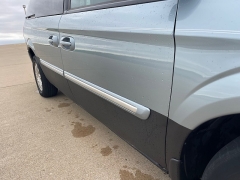 Used 2005 Chrysler Town & Country 4d Wagon Touring at Rooster Auto Sales near Vinton, IA