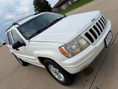 Used 2000  Jeep Grand Cherokee 4d SUV 4WD Limited V8 at Rooster Auto Sales near Vinton&comma; IA