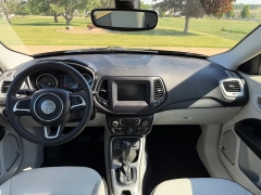 Used 2021  Jeep Compass Latitude FWD at Rooster Auto Sales near Vinton&comma; IA