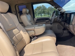 Used 2002 Ford Super Duty F-250 4WD Supercab Lariat at Rooster Auto Sales near Vinton, IA