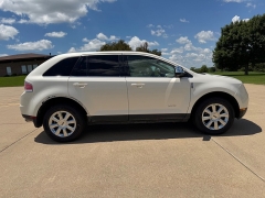 Used 2008  Lincoln MKX 4d SUV AWD at Rooster Auto Sales near Vinton&comma; IA
