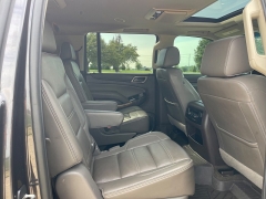 Used 2017 GMC Yukon XL 4d SUV 4WD Denali at Rooster Auto Sales near Vinton, IA