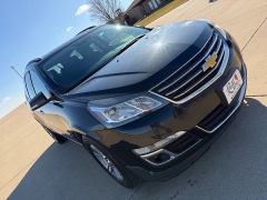 Used 2015  Chevrolet Traverse 4d SUV AWD LT2 at Rooster Auto Sales near Vinton&comma; IA
