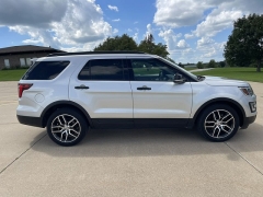 Used 2017 Ford Explorer 4d SUV 4WD Sport at Rooster Auto Sales near Vinton, IA