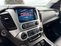 Used 2017  GMC Yukon 4d SUV 4WD SLT at Rooster Auto Sales near Vinton&comma; IA