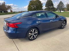 Used 2017  Nissan Maxima 4d Sedan Platinum at Rooster Auto Sales near Vinton, IA