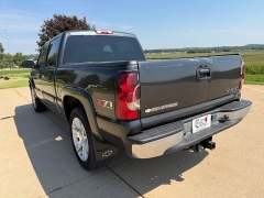 Used 2005  Chevrolet Silverado 1500 4WD Crew Cab LS at Rooster Auto Sales near Vinton&comma; IA