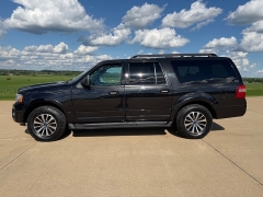 Used 2015  Ford Expedition EL 4d SUV 4WD XLT at Rooster Auto Sales near Vinton&comma; IA