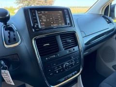 Used 2013  Dodge Grand Caravan 4d Wagon Crew at Rooster Auto Sales near Vinton&comma; IA