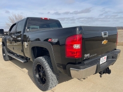 Used 2014  Chevrolet Silverado 2500 4WD Crew Cab LT at Rooster Auto Sales near Vinton&comma; IA
