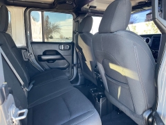 Used 2018  Jeep Wrangler Unlimited 4d SUV 4WD Sahara at Rooster Auto Sales near Vinton&comma; IA
