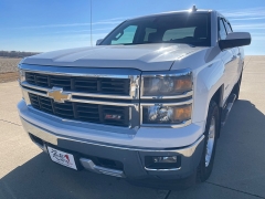 Used 2015 Chevrolet Silverado 1500 4WD Crew Cab LT Z71 at Rooster Auto Sales near Vinton, IA