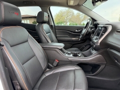 Used 2021  GMC Acadia AWD 4dr AT4 at Rooster Auto Sales near Vinton&comma; IA