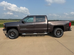 Used 2015  Chevrolet Silverado 1500 4WD Crew Cab LT Z71 at Rooster Auto Sales near Vinton&comma; IA