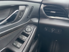 Used 2018  Chevrolet Traverse 4d SUV AWD Premier at Rooster Auto Sales near Vinton, IA