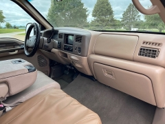 Used 1999 Ford Super Duty F-250 4WD Supercab Lariat at Rooster Auto Sales near Vinton, IA