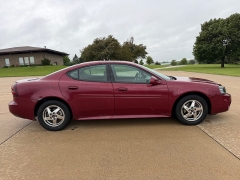 Used 2004  Pontiac Grand Prix 4d Sedan GT-2 at Rooster Auto Sales near Vinton&comma; IA