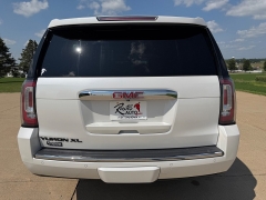 Used 2016  GMC Yukon XL 4d SUV 4WD Denali at Rooster Auto Sales near Vinton&comma; IA