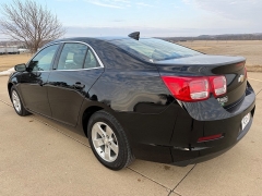 Used 2016  Chevrolet Malibu Limited 4d Sedan LT at Rooster Auto Sales near Vinton&comma; IA