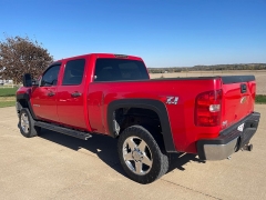 Used 2009  Chevrolet Silverado 2500 4WD Crew Cab LT at Rooster Auto Sales near Vinton, IA