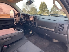 Used 2014  Chevrolet Silverado 2500 4WD Crew Cab LT at Rooster Auto Sales near Vinton&comma; IA