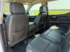 Used 2021  Chevrolet Silverado 1500 4WD Crew Cab 147" LT at Rooster Auto Sales near Vinton&comma; IA