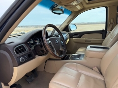 Used 2007  GMC Yukon XL 1500 SUV 4WD Denali at Rooster Auto Sales near Vinton&comma; IA