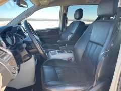 Used 2013  Chrysler Town & Country 4d Wagon Touring at Rooster Auto Sales near Vinton&comma; IA