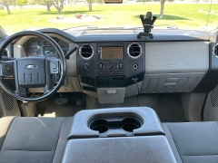 Used 2009 Ford Super Duty F-250 4WD Crew Cab XLT at Rooster Auto Sales near Vinton, IA