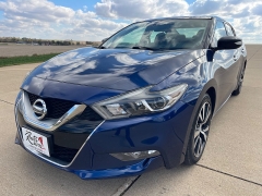 Used 2017  Nissan Maxima 4d Sedan Platinum at Rooster Auto Sales near Vinton, IA