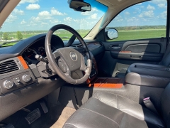 Used 2008 Chevrolet Tahoe 4d SUV 4WD LTZ at Rooster Auto Sales near Vinton, IA