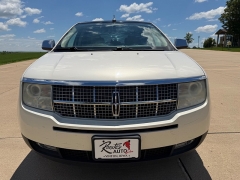 Used 2008  Lincoln MKX 4d SUV AWD at Rooster Auto Sales near Vinton&comma; IA