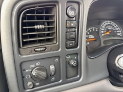 Used 2003  Chevrolet Tahoe 4d SUV 4WD Z71 at Rooster Auto Sales near Vinton&comma; IA