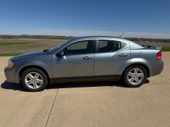 Used 2010  Dodge Avenger 4d Sedan R&sol;T 2&period;4L at Rooster Auto Sales near Vinton&comma; IA
