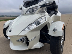 Used 2011 Can-Am 3 Wheel Cycle Spyder RS-S SM5 at Rooster Auto Sales near Vinton, IA
