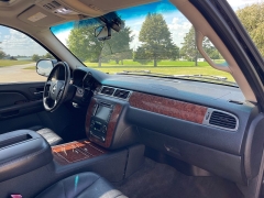 Used 2008 Chevrolet Tahoe 4d SUV 4WD LTZ at Rooster Auto Sales near Vinton, IA