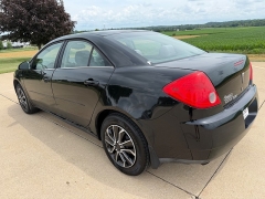Used 2008  Pontiac G6 4d Sedan Value at Rooster Auto Sales near Vinton&comma; IA