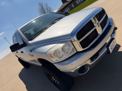 Used 2007  Dodge Ram 2500 4WD Mega Cab SLT at Rooster Auto Sales near Vinton&comma; IA
