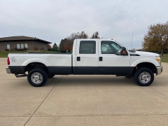 Used 2014  Ford Super Duty F-250 4WD Crew Cab XLT Longbed at Rooster Auto Sales near Vinton, IA