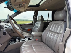 Used 2000  Jeep Grand Cherokee 4d SUV 4WD Limited V8 at Rooster Auto Sales near Vinton&comma; IA