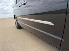 Used 2016  Chrysler Town & Country 4d Wagon Touring L at Rooster Auto Sales near Vinton&comma; IA