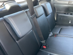 Used 2014 Toyota Highlander 4d SUV AWD XLE at Rooster Auto Sales near Vinton, IA