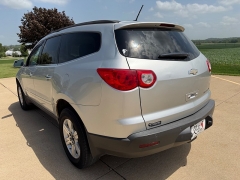 Used 2011  Chevrolet Traverse 4d SUV FWD LT1 at Rooster Auto Sales near Vinton&comma; IA